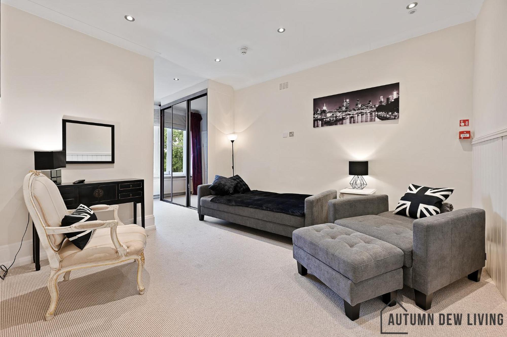 Ferienwohnung Beautiful 2 King Size Beds 2 Bath- Sleeps 5 In Earls Court London Exterior foto