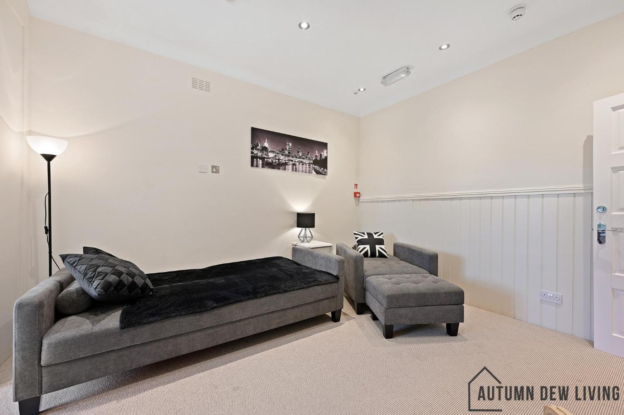 Ferienwohnung Beautiful 2 King Size Beds 2 Bath- Sleeps 5 In Earls Court London Exterior foto